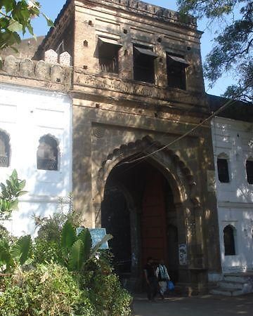 Labboo'z Café&Lodge Maheshwar Extérieur photo